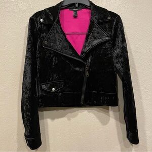 NWOT Forever 21 Black Velvet Jacket with Pink Lining